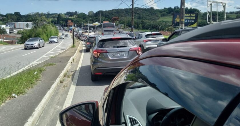 Descida para o litoral: Mogi-Bertioga, Rio-Santos e Padre Manoel aguardam mais de 800 mil veículos no feriado