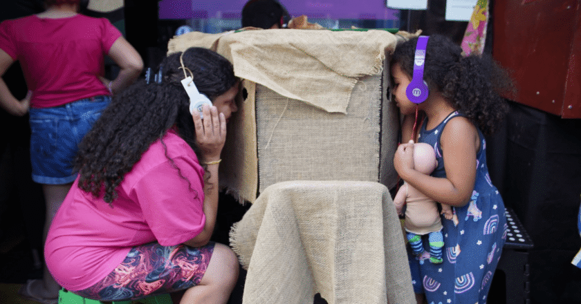 Temporada de sucesso: ‘Lambe Lambe da Roça’ fecha em Ubatuba