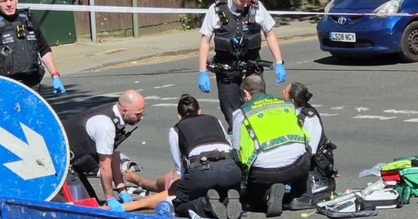 Suspeito preso após esfaqueamento em bairro judeu de Londres