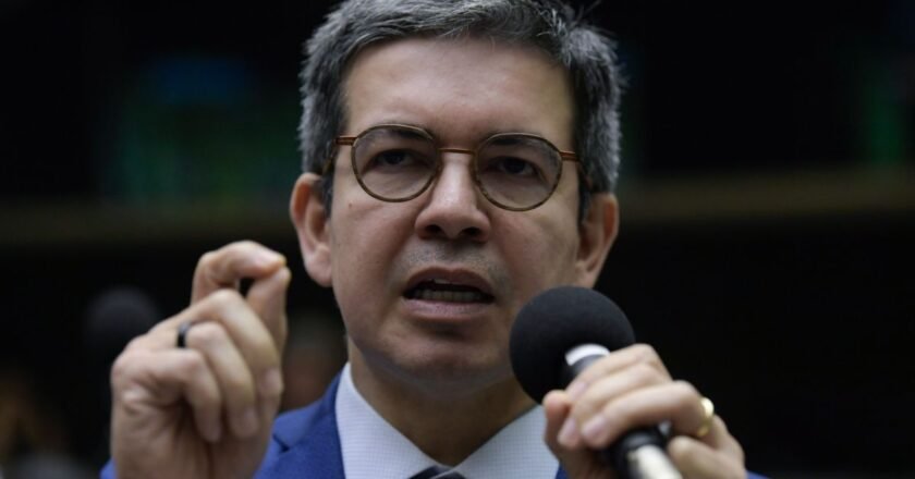 Senado rejeita indicação de Jorge Messias ao STF