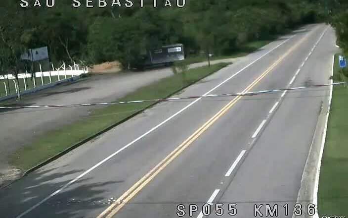 Tráfego normal na SP 055 Rio-Santos