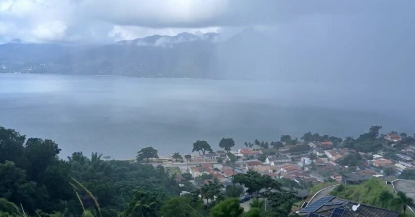 Frente fria traz chuva e frio intenso