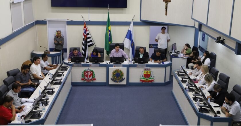 Câmara de Caraguatatuba vota projetos de cemitérios verticais