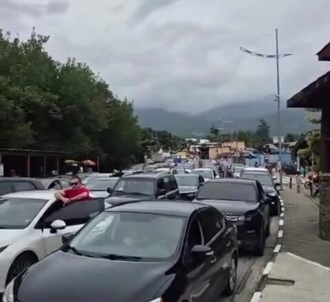 Travessia entre São Sebastião e Ilhabela enfrenta demora