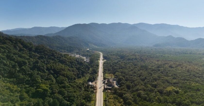 Trânsito na rodovia Mogi-Bertioga está livre