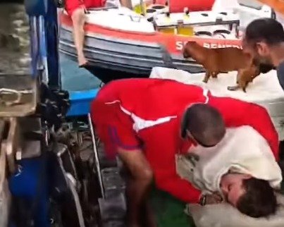 Mulher desaparecida em passeio de jet-ski é encontrada viva