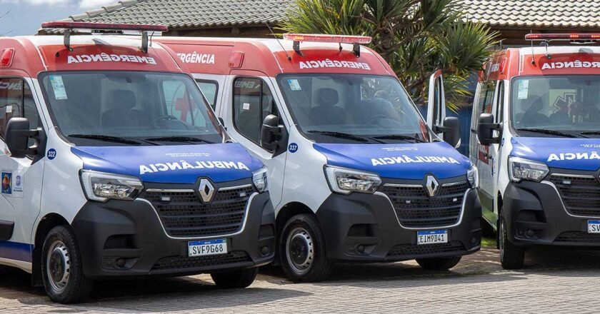São Sebastião recebe três novas ambulâncias para o SAMU