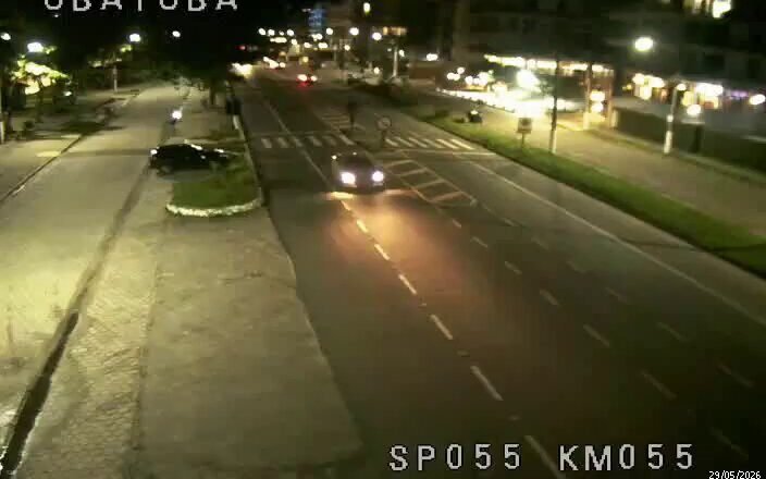 Trânsito intenso no trecho de Ubatuba da SP 055