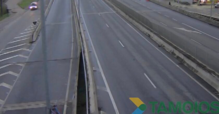 Rodovia dos Tamoios opera sem restrições