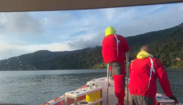 Buscas por jovem desaparecido em Ilhabela continuam