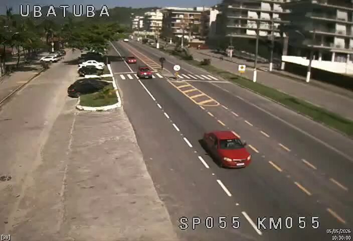 Tráfego normal na SP 055 Rio-Santos