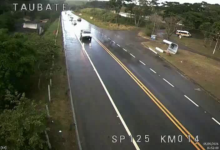 Tráfego normal na SP 125 entre Taubaté e Ubatuba