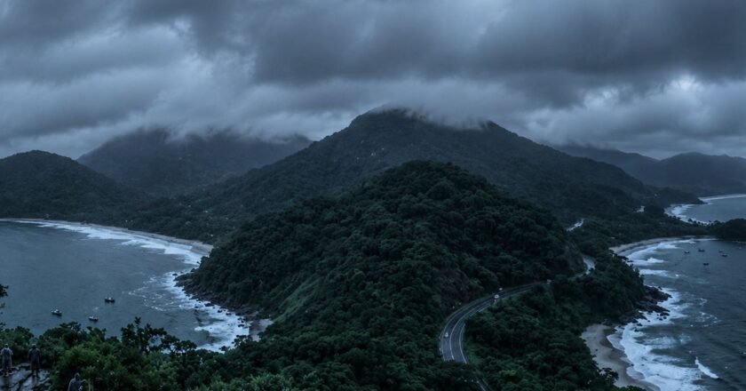 Chuvas intensas em Ubatuba aumentam risco de deslizamentos
