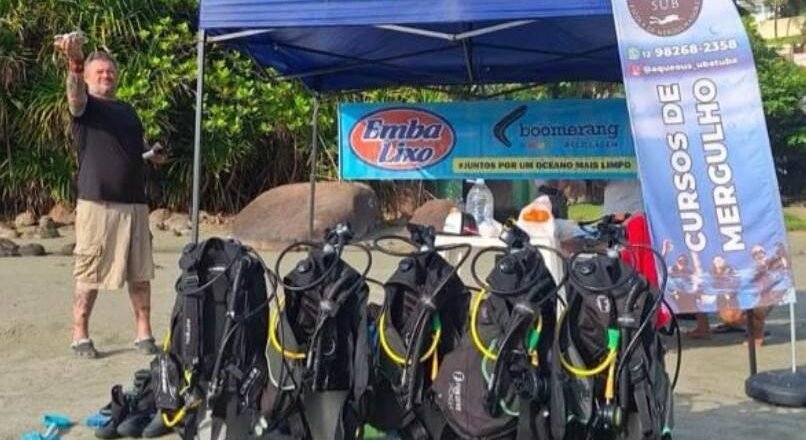 Mutirão de limpeza em Ubatuba