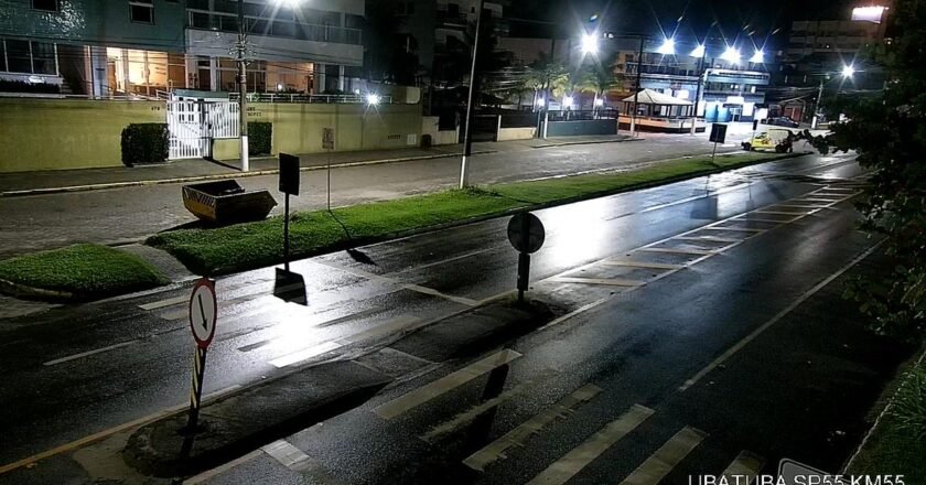 Tráfego normal na SP 055