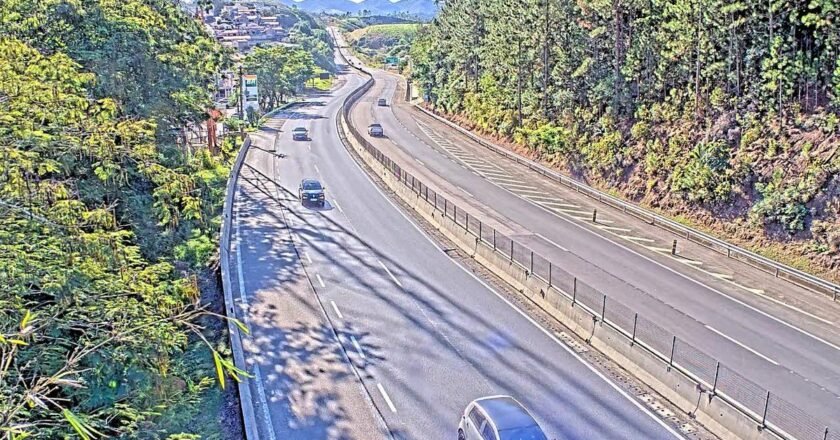 Trânsito livre na rodovia dos Tamoios