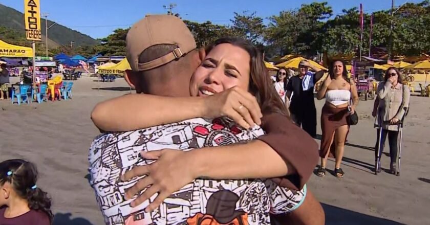 Mulher reencontra pescadores que a salvaram após 42 horas