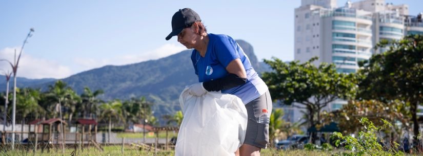 Mutirão recolhe 190 quilos de resíduos em praia