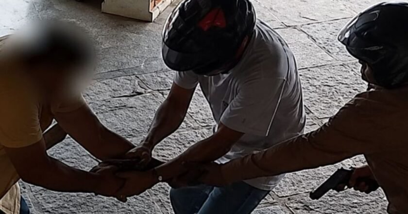 Polícia prende dois suspeitos por assalto em Ubatuba