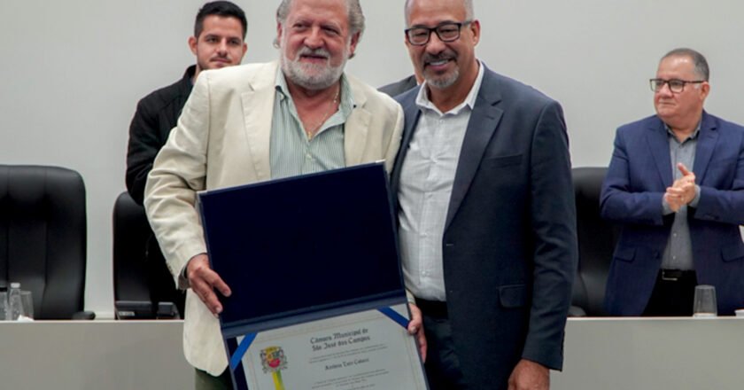 Prefeito Toninho Colucci recebe título de Cidadão Joseense em reconhecimento à sua trajetória pública